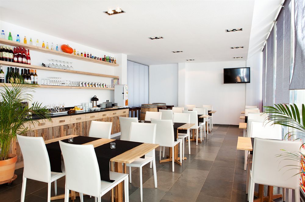 Appartements & Spa Cerdanya Bourg-Madame Restoran fotoğraf
